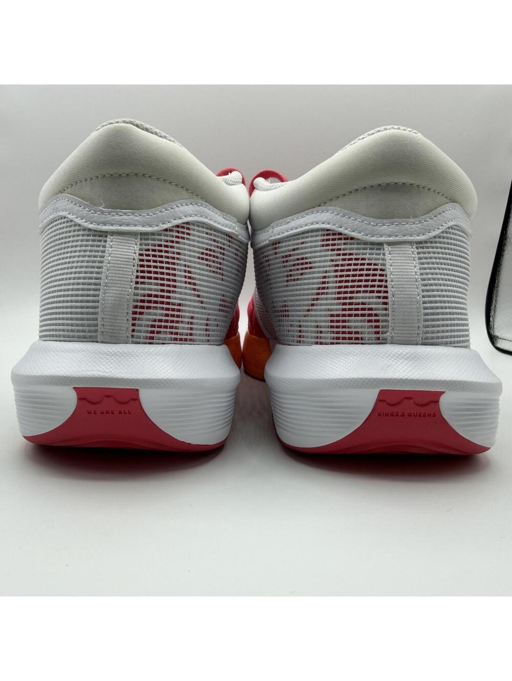 Nike LeBron Witness 8 Dunkin Donuts Pink Basketball FB2239-104 Men's Size 10 - Picture 4 of 12
